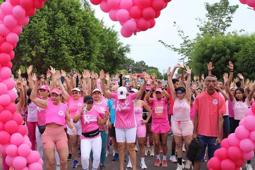Corrida do Outubro Rosa, uma parceria das Secretarias de Esporte, Saude e Assistência Social!